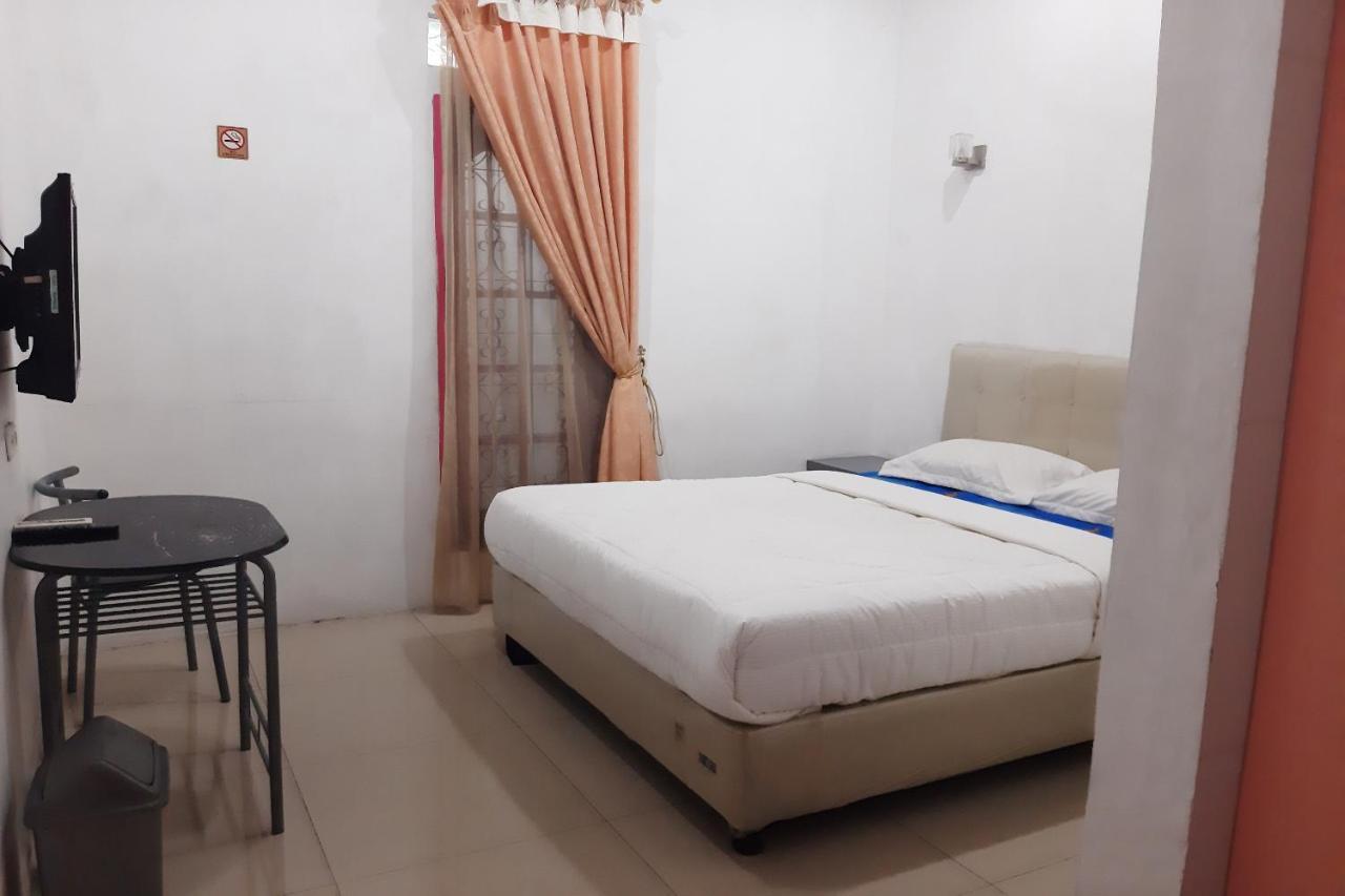 Hotel Oyo 3477 Herman Medan